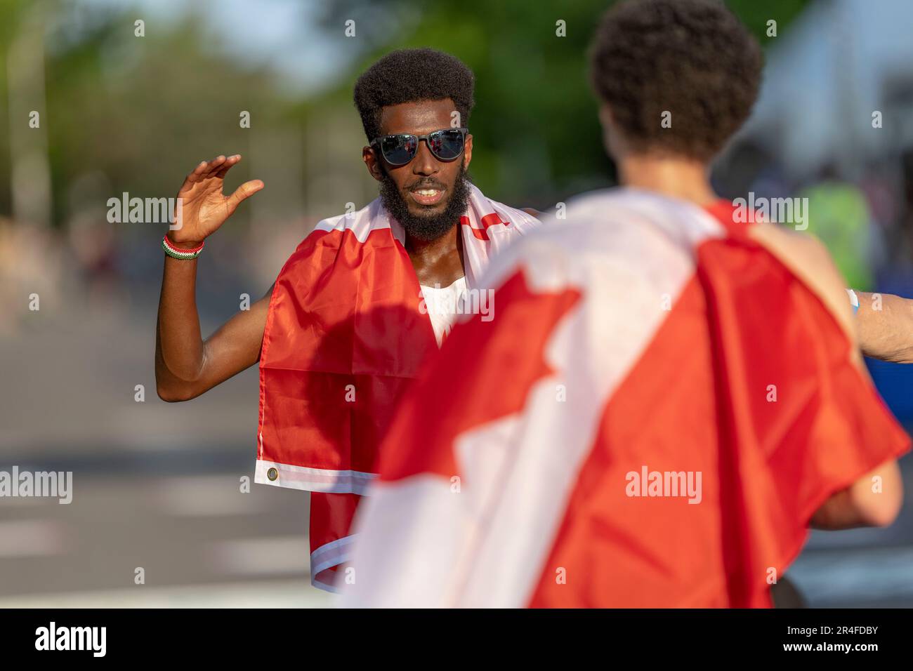 (Ottawa, Kanada - -27. Mai 2023) Mohammed (Moh) Ahmed feiert den Gewinn des Tamarack Ottawa Rennwochenendes 10K und der Athletics Canada National 10K Road Championship. Foto Copyright 2023 Sean Burges / Mundo Sport Images. Wenn Sie Beiträge in sozialen Medien veröffentlichen, markieren Sie bitte @mundosportimages. Guthaben: Sean Burges/Alamy Live News Stockfoto