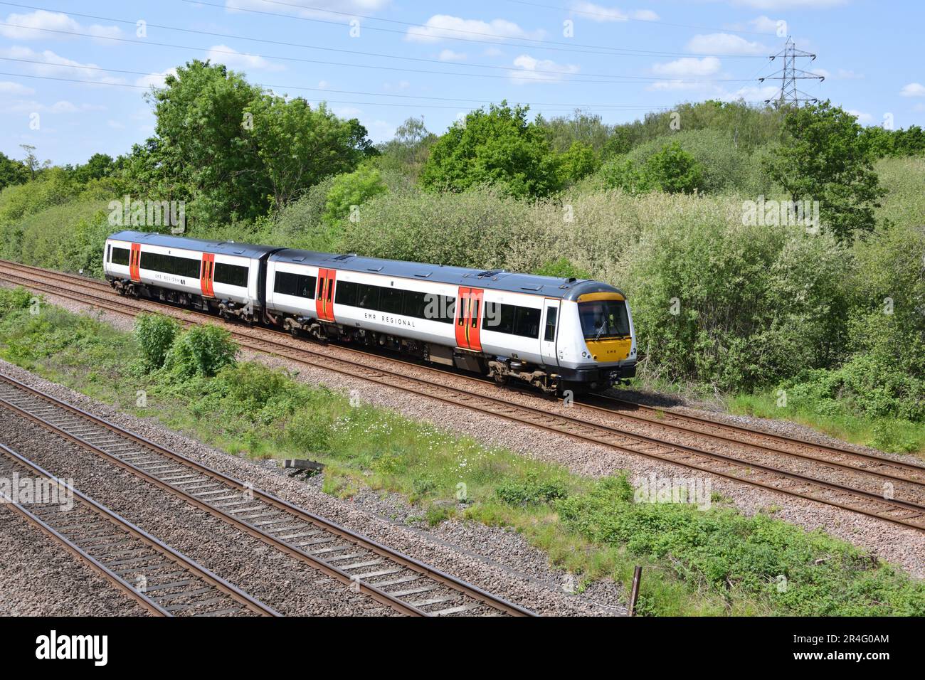 East Midlands Railway Class 170 Turbostar 170271 nähert sich der North Stafford Junction mit 1N09 10:10 Crewe zum Newark Castle Service am 26. Mai 2023 Stockfoto