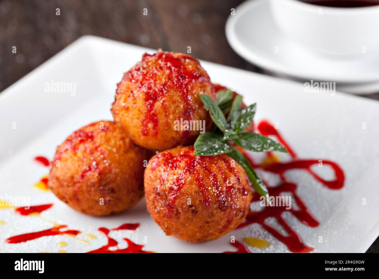 Köstliche frittierte Eiscreme. Nachtisch Stockfoto