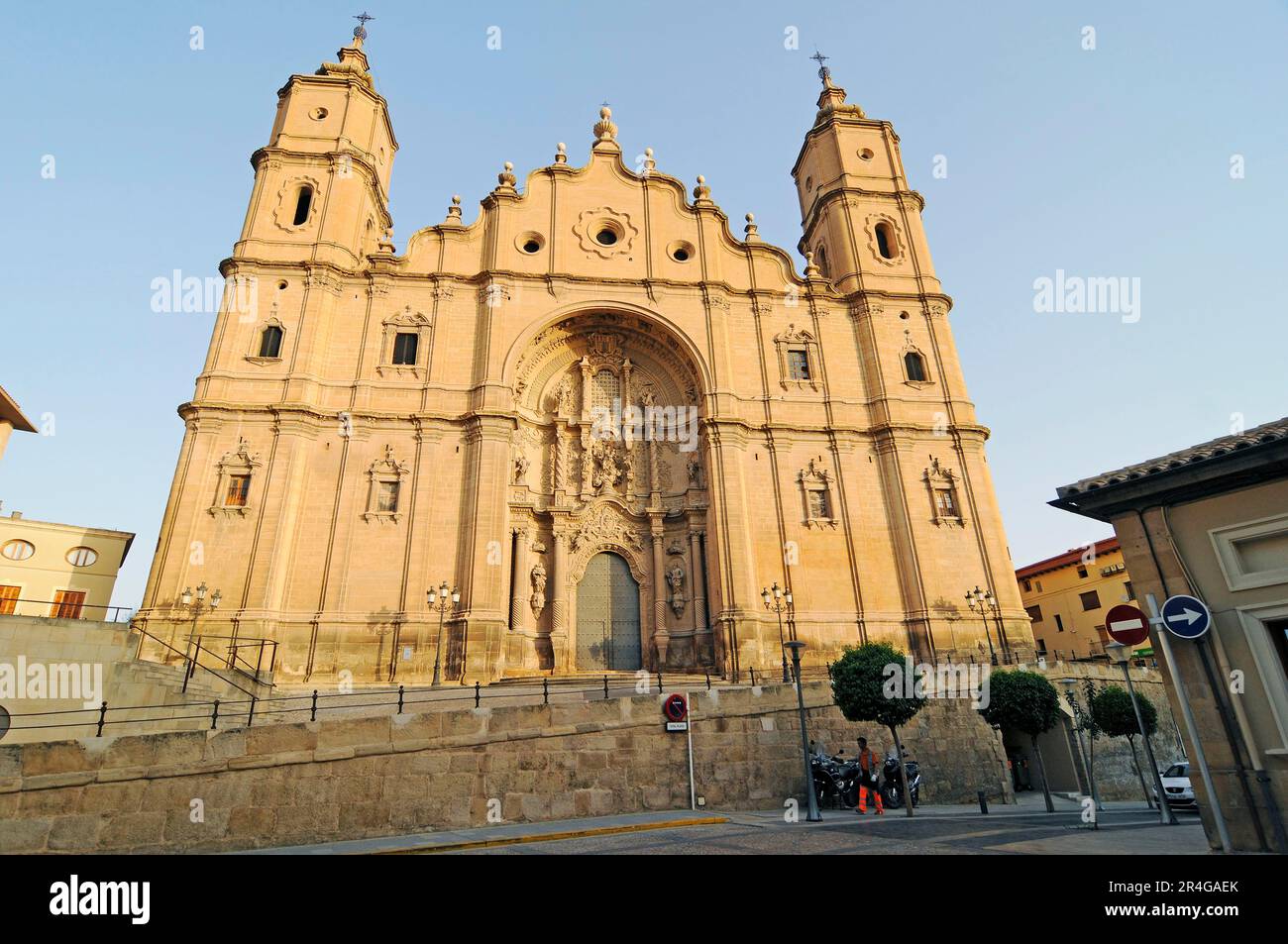 Iglesia de santa maria la mayor -Fotos und -Bildmaterial in hoher ...