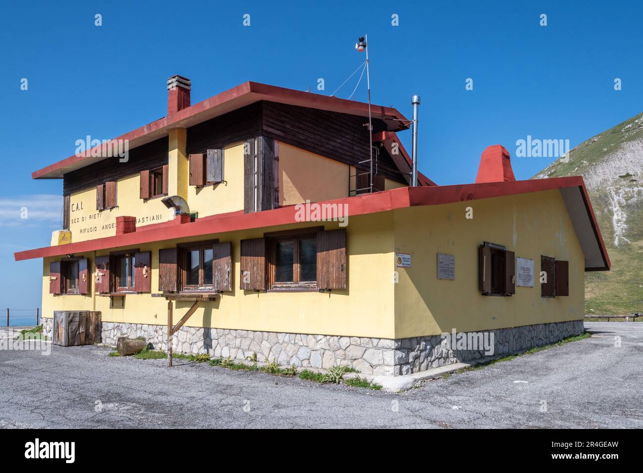 Angelo Sebastiani Zufluchtsort (Rifugio CAI Angelo Sebastiani), ein alpiner Zufluchtsort in den Abruzzi Apennines am Mount Terminillo, Latium, Italien, Europa Stockfoto