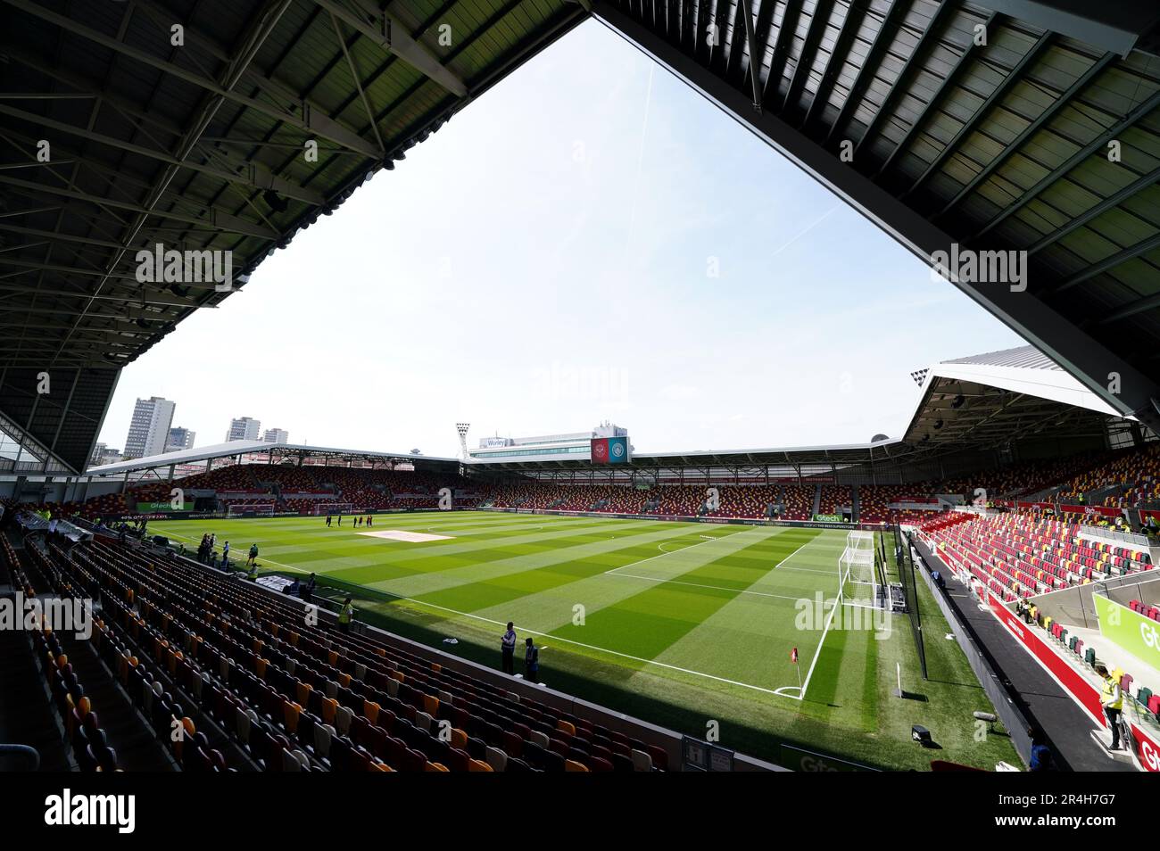 Ein allgemeiner Überblick über das GTECH Community Stadium in London vor dem Spiel der Premier League zwischen Brentford und Manchester City. Foto: Sonntag, 28. Mai 2023. Stockfoto