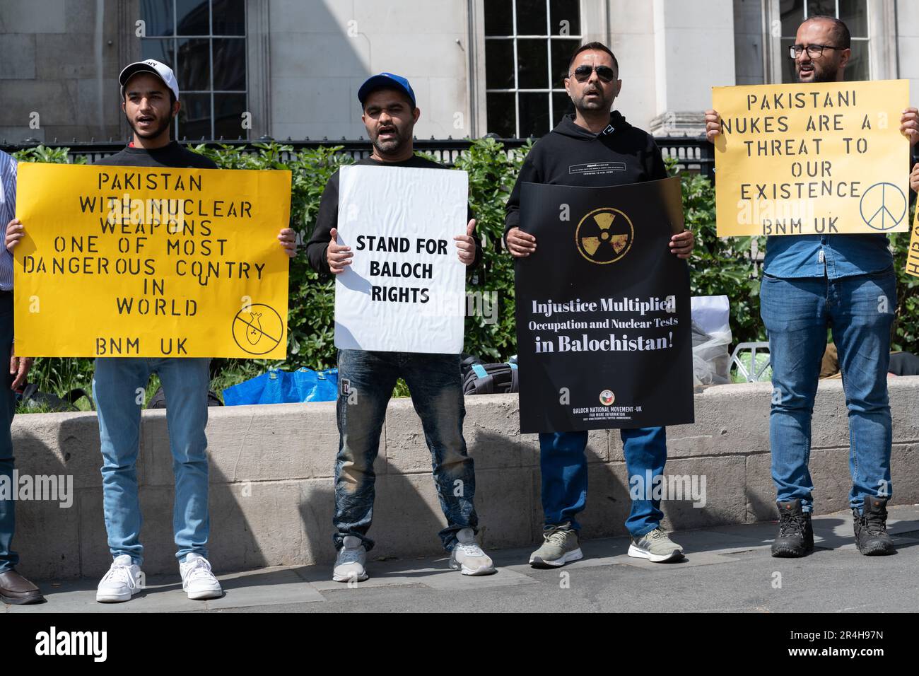 London, Großbritannien. 28. Mai 2023. Baloch-Nationalisten protestieren am Trafalgar Square gegen Pakistan, das sie als Besatzungsmacht in der westlichen Provinz Balochistan betrachten. Kredit: Ron Fassbender/Alamy Live News Stockfoto