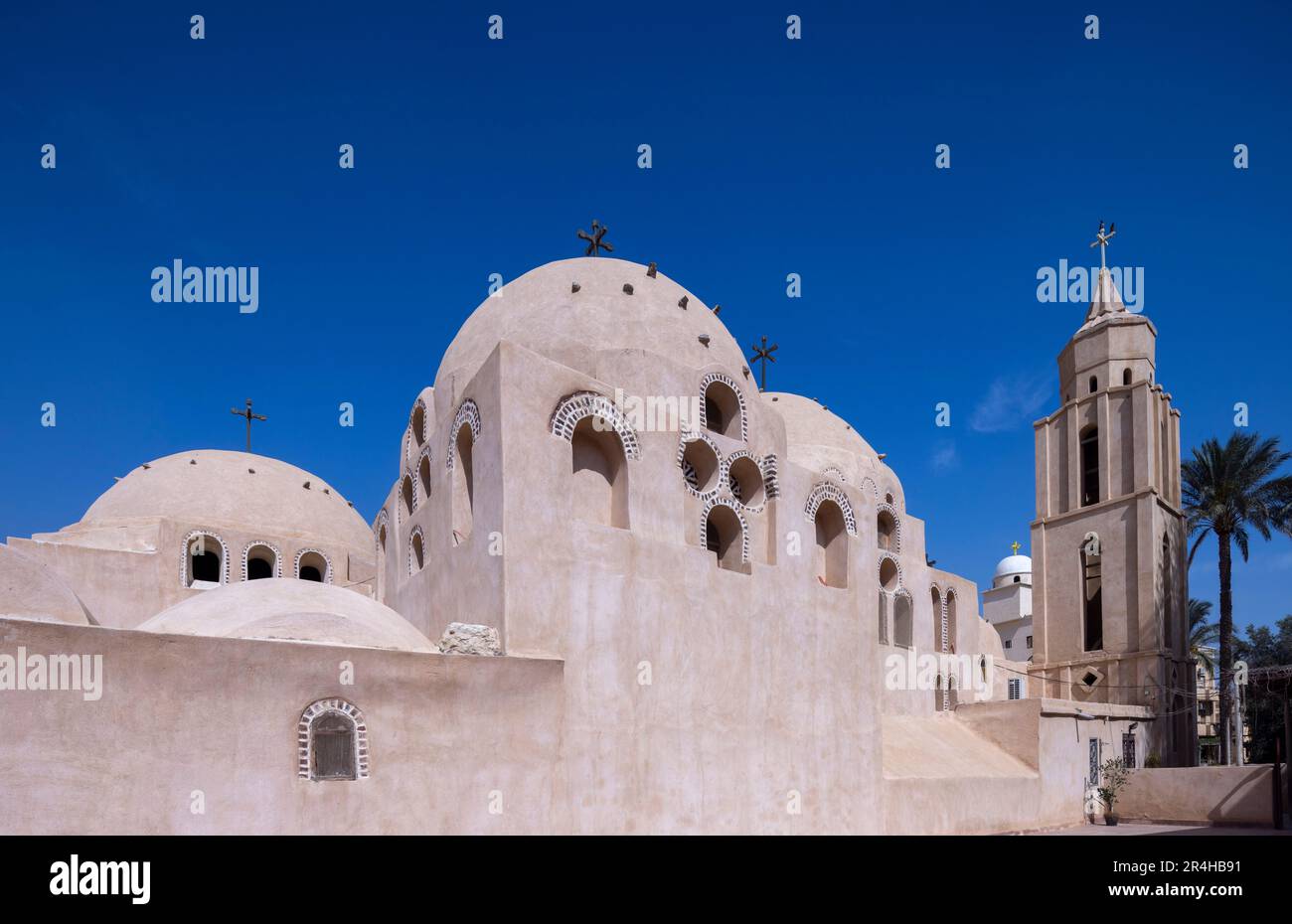 Antike Kirche, christliches Kloster Deir Anba Bishoi, Wadi Natrun, Ägypten Stockfoto