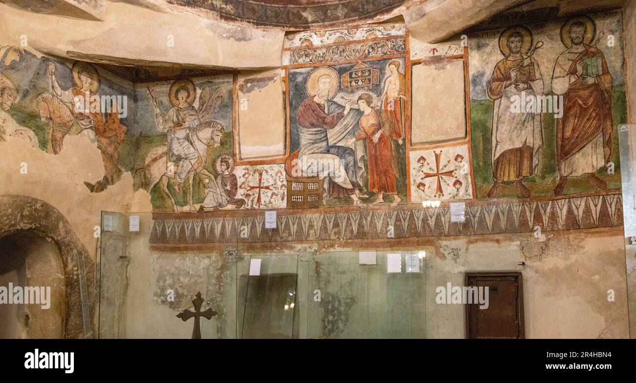 Gemälde aus dem 8. Jahrhundert in der Kirche der Heiligen Jungfrau Maria, christliches Kloster Deir al-Suryan, Wadi Natrun, Ägypten Stockfoto