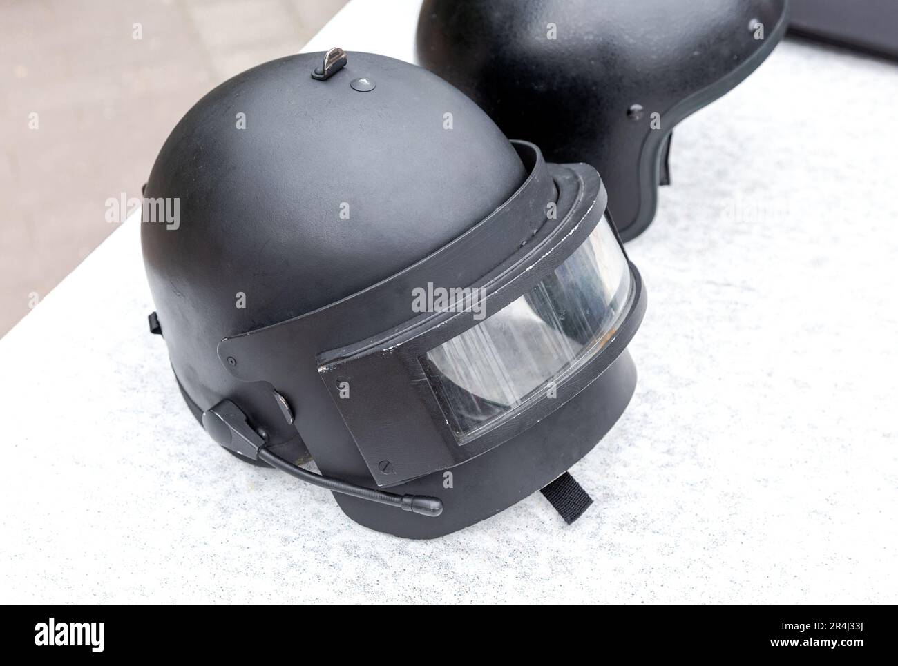 Russische Polizei Spezialhelm mit Schutzglas Nahaufnahme Stockfoto
