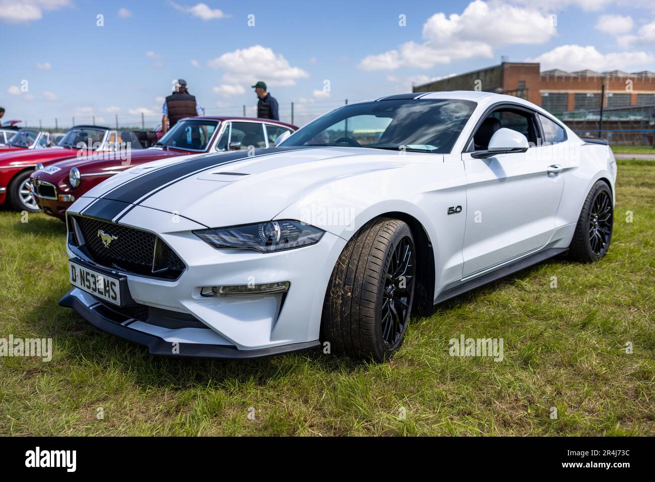 2021 Ford Mustang GT, ausgestellt auf der Abingdon Air & Country Show am 20. Mai 2023. Stockfoto