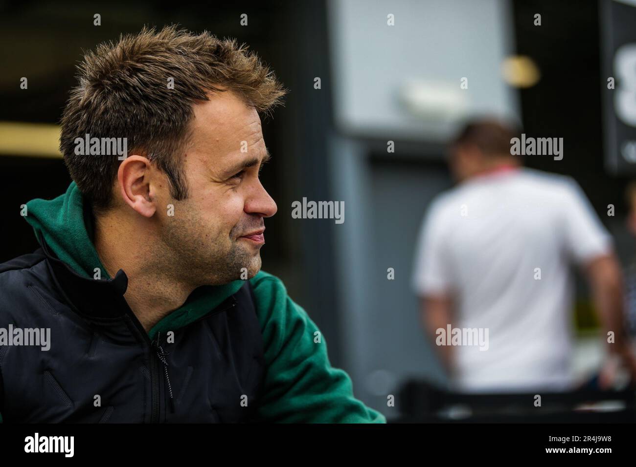 Donington Park Circuit, Leicestershire. 28. Mai 2023 2 Seas Motorsport Mercedes-AMG GT3 Fahrer Jonny Adam während Runde 4 der Intelligent Money British GT Championship auf der Rennstrecke Donington Park in Leicestershire. 28. Mai 2023 Kredit: Jurek Biegus/Alamy Live News Stockfoto