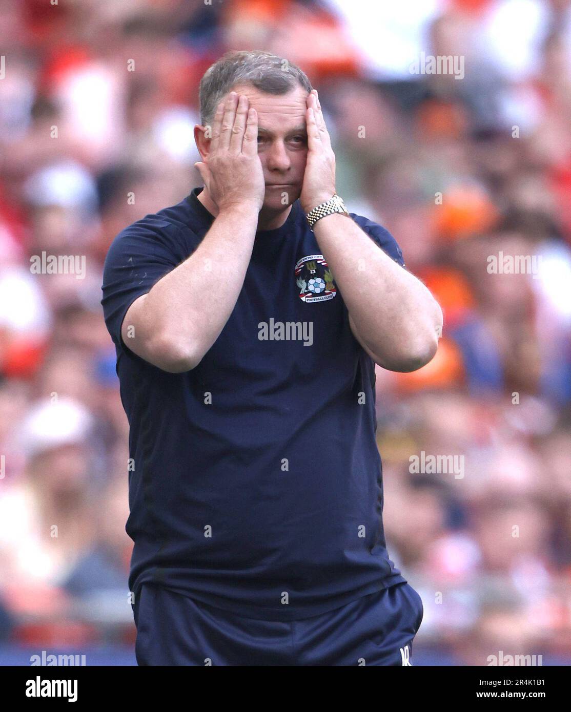 London, Großbritannien. 27. Mai 2023. Mark Robins (Coventry City Manager) beim EFL Championship Play-Off-Finale Coventry City gegen Luton Town im Wembley Stadium, London, UK, am 26. Mai 2023. Kredit: Paul Marriott/Alamy Live News Stockfoto