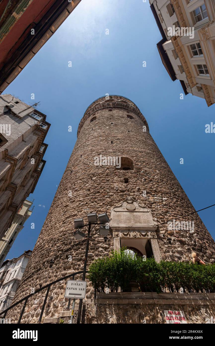 Galata Tower (kulesi), Galata Tower Museum, antiker höchster Punkt der verlorenen Stadtmauern, europäische Seite, Istanbul, Türkei Stockfoto