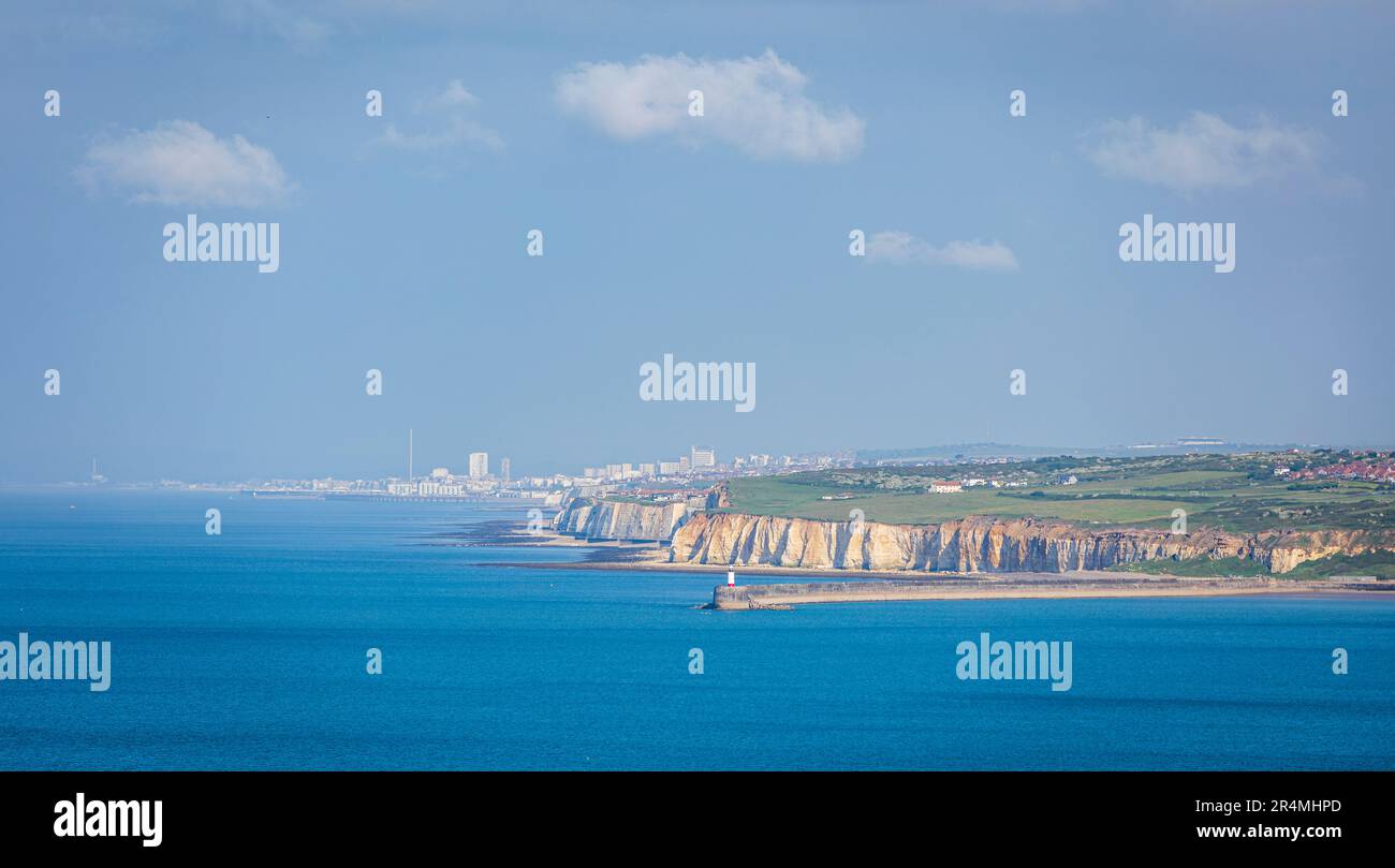 Blick auf die Küste von Newhaven nach Brighton vom Gipfel von Seaford Head East Sussex South East England Stockfoto