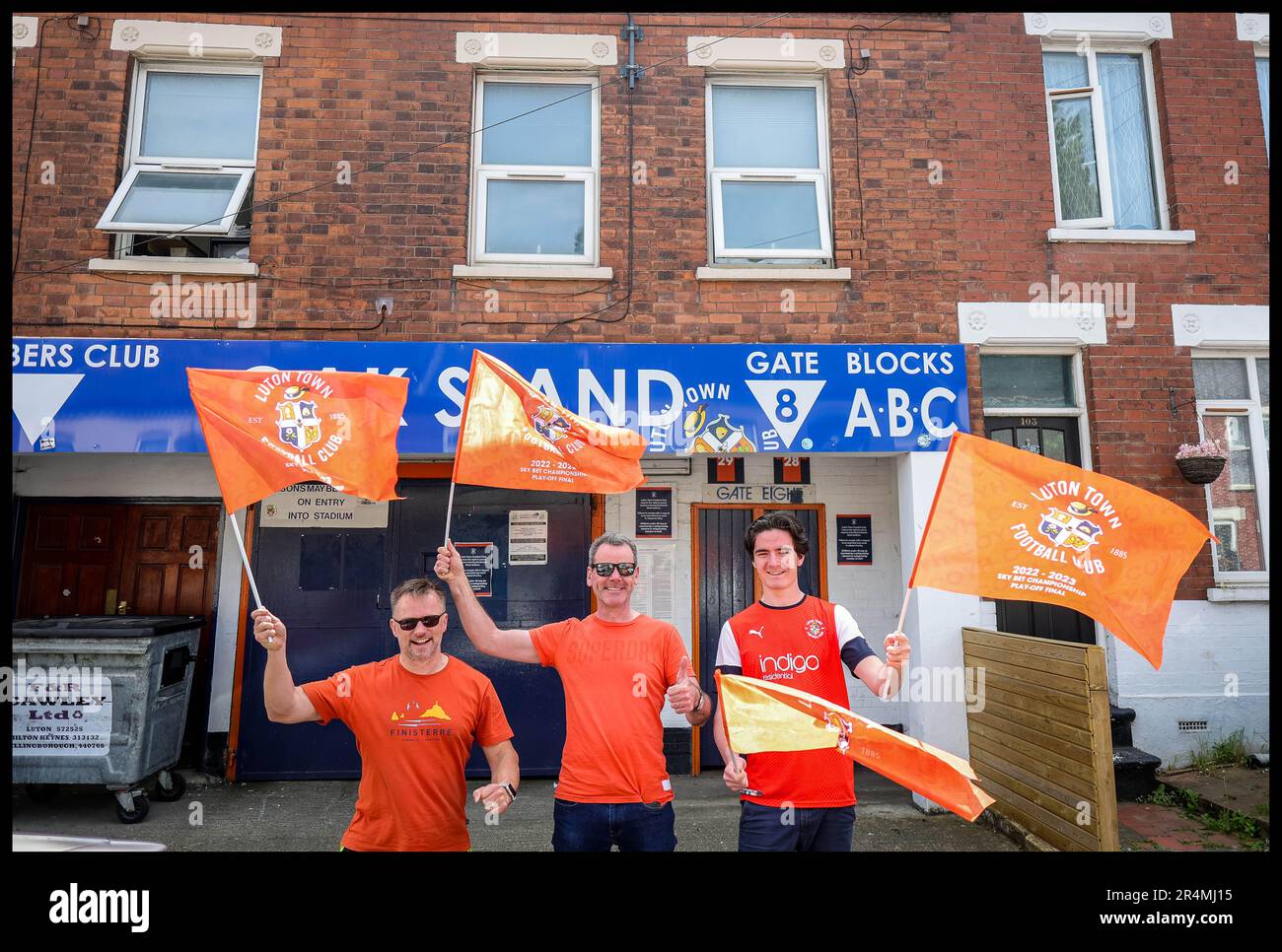Luton town Fotos und Bildmaterial in hoher Auflösung Alamy