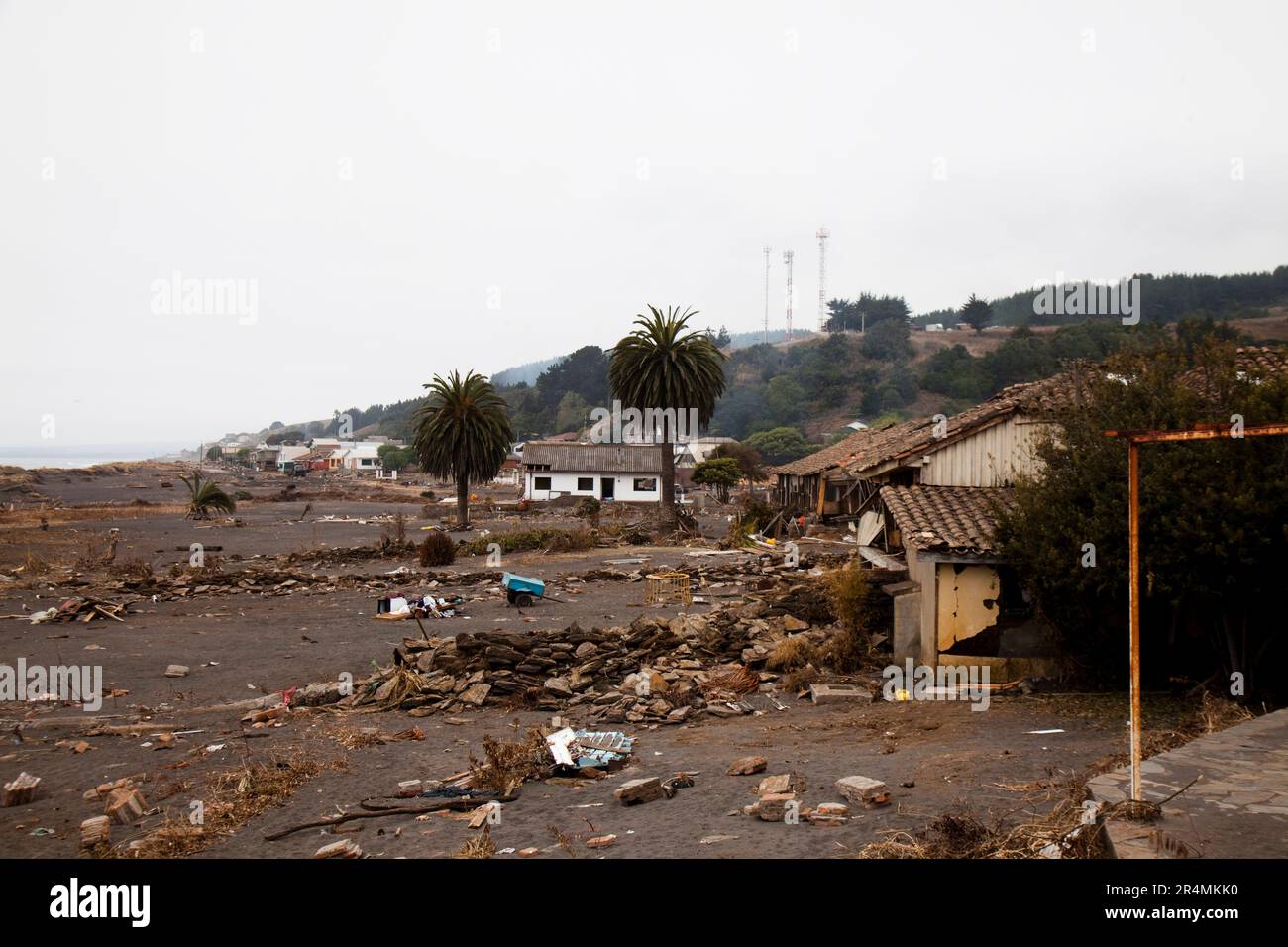 Die Szene entlang der Küste von Curanipe, Chile, nach dem Erdbeben und dem anschließenden Tsunami Anfang 2010. Stockfoto
