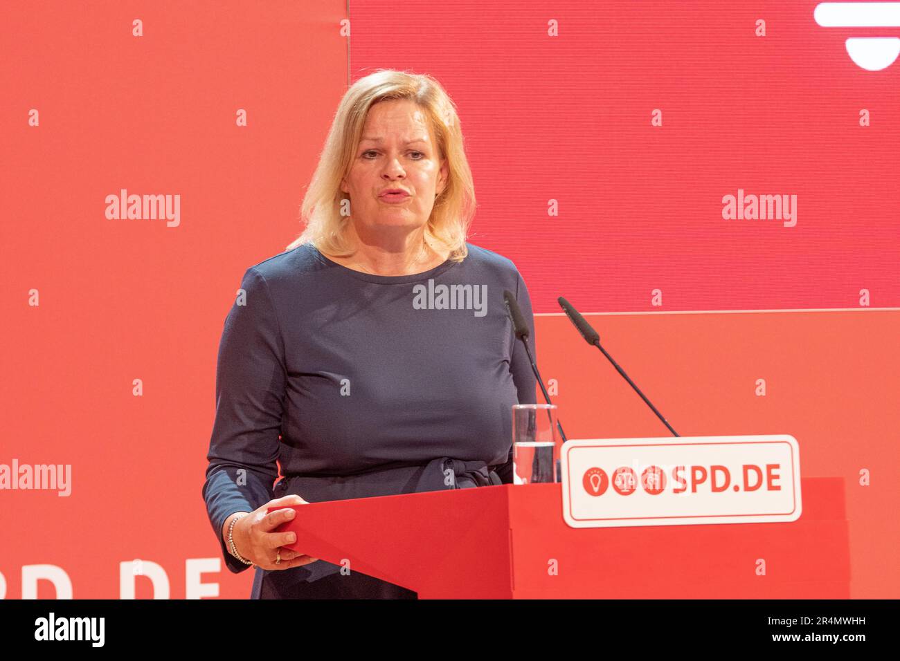 Nancy Faeser spricht auf der 160-jährigen Feier der Existenz des EPD am 23.05.2023 im Parteihauptquartier in Berlin. Stockfoto