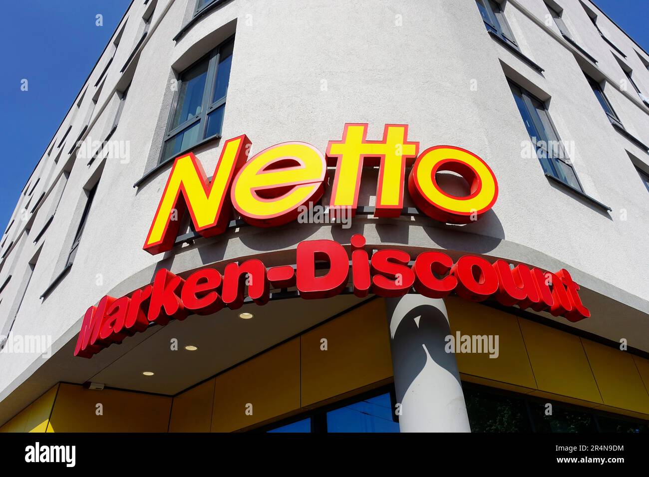 Supermarkt Netto Discounter in Berlin, Deutschland Stockfoto