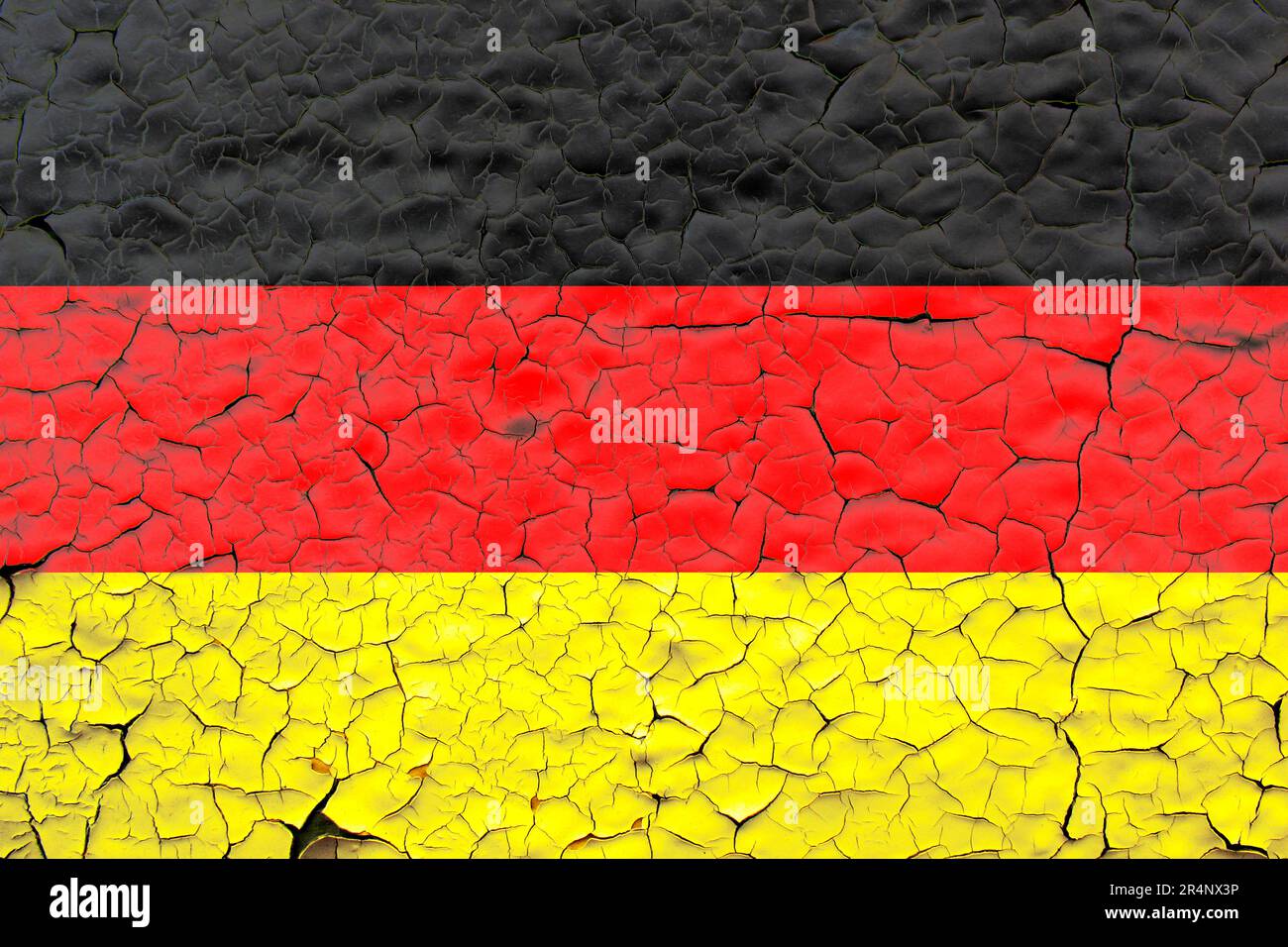 Deutsche Flagge auf gerissener Betonwand. Wirtschaftskrise ODER Rezession in Deutschland. Stockfoto