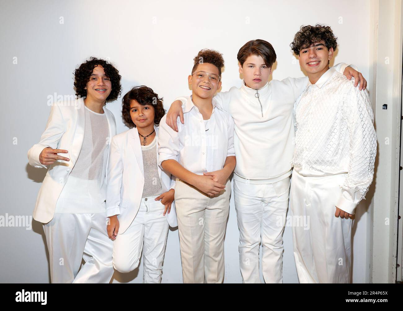 Miami, Vereinigte Staaten Von Amerika. 29. Mai 2023. DORAL, FL-MAI 29: Die Mitglieder der New Menudo Boy Band Nicolas Calero, Gabriel Rossell, Andres Emilio, Alejandro Querales und Ezra Gilmore werden während der Morgenshow „Despierta America“ der Univision am 29. Mai 2023 in Doral, Florida, gesehen. (Foto: Alberto E. Tamargo/Sipa USA) Guthaben: SIPA USA/Alamy Live News Stockfoto