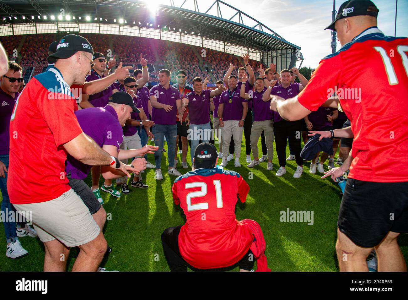 Limerick, Irland. 29. Mai 2023. Münster-Spieler feiern am 29. Mai 2023 beim Munster-Rugby-Homecoming im Thomond Park Stadium in Limerick, Irland (Foto: Andrew SURMA/Credit: SIPA USA/Alamy Live News Stockfoto