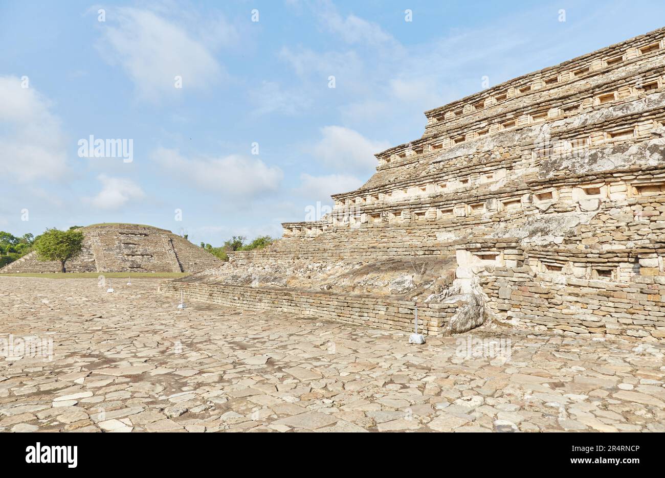 Die majestätischen Ruinen von El Tajin in Veracruz sind einige der kunstvollsten und einzigartigsten mesoamerikanischen Ruinen in Mexiko Stockfoto