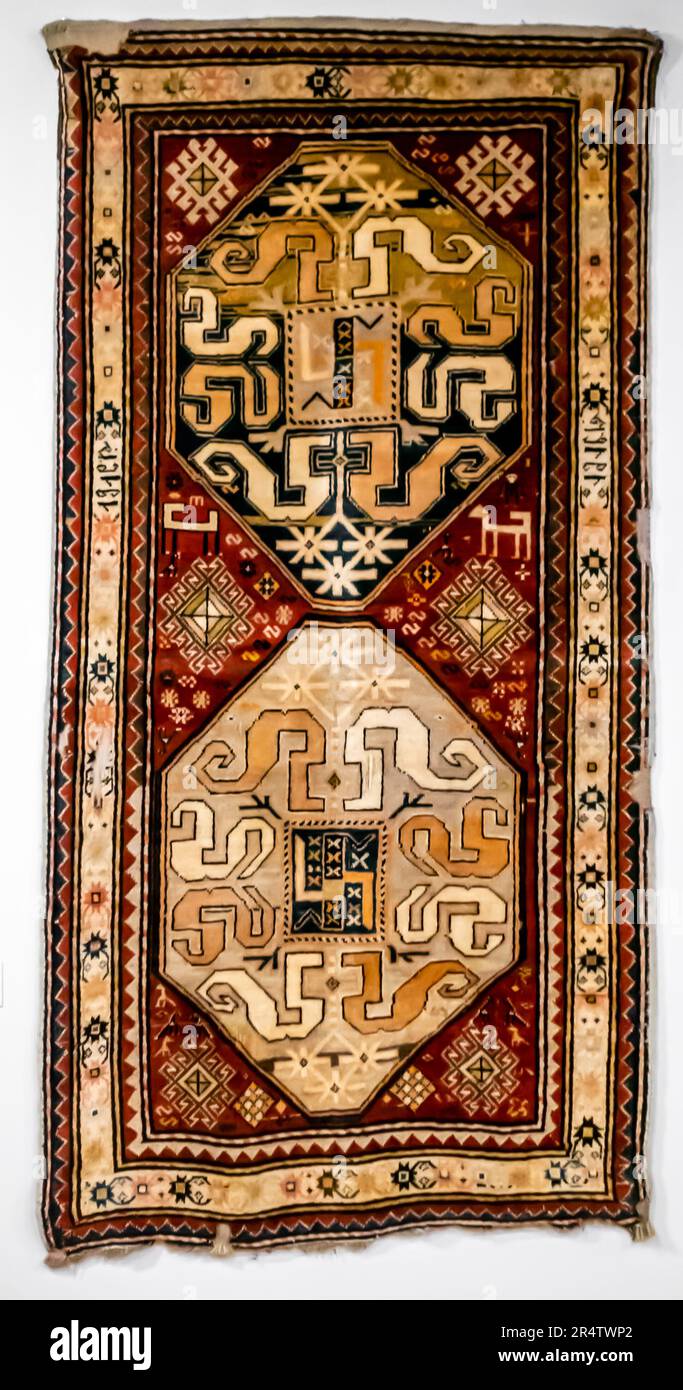 Dragon Carpet vom Typ Khndzoresk. 1919, Vank, Martakert, Artsach. Wolle, Baumwolle Stockfoto