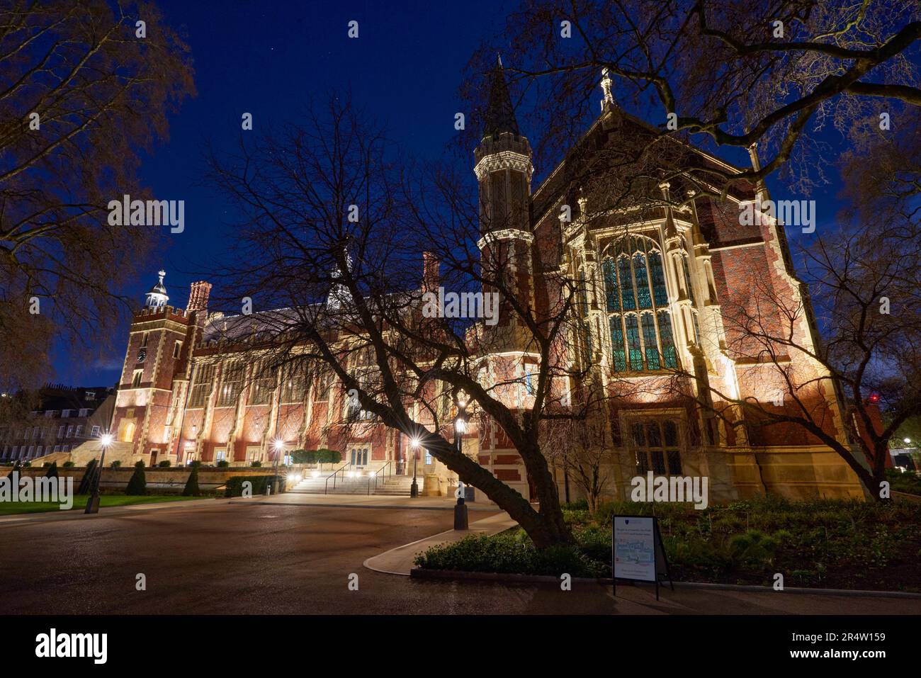 Blick auf Lincoln's Inn Great Hall at Dusk Stockfoto