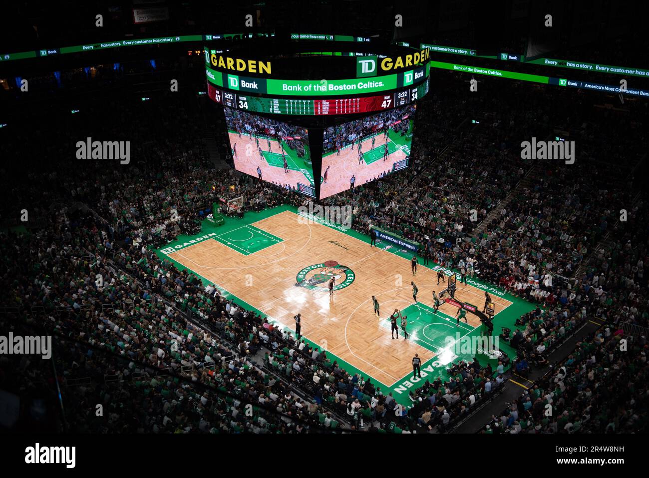 Boston Boston, USA. 29. Mai 2023. BOSTON, MA - 29. MAI: TD Garden während Game 7 der Eastern Conference Finals 2023 NBA-Playoffs im TD Garden am 29. Mai 2023 in Boston, Massachusetts. (Foto: Stephen Nadler/PxImages) Kredit: Px Images/Alamy Live News Stockfoto