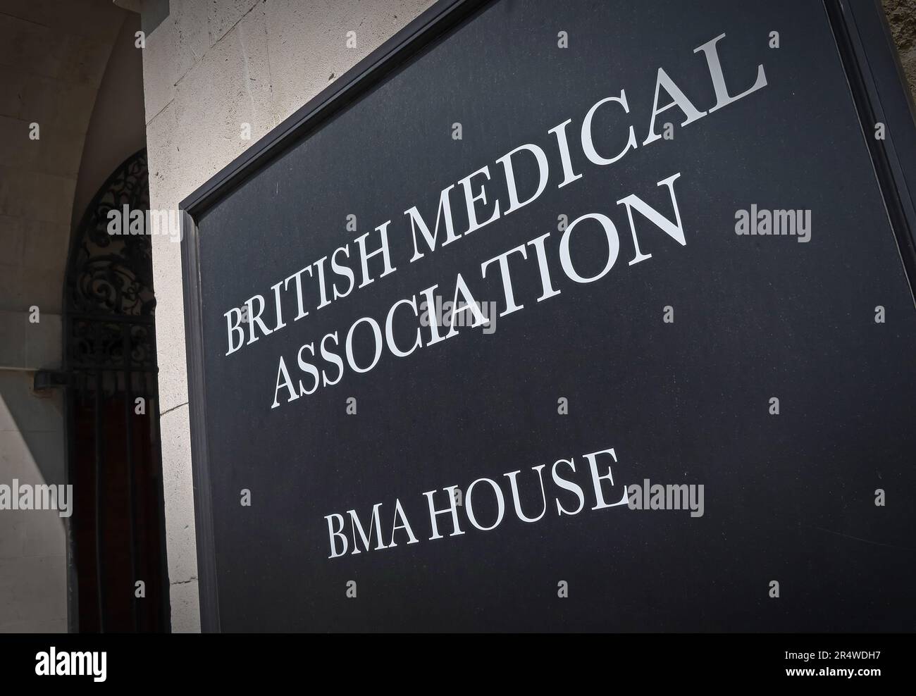 Die British Medical Association BMA HQ Offices, BMA House, Tavistock Square, London, England, UK, WC1H 9JP Stockfoto