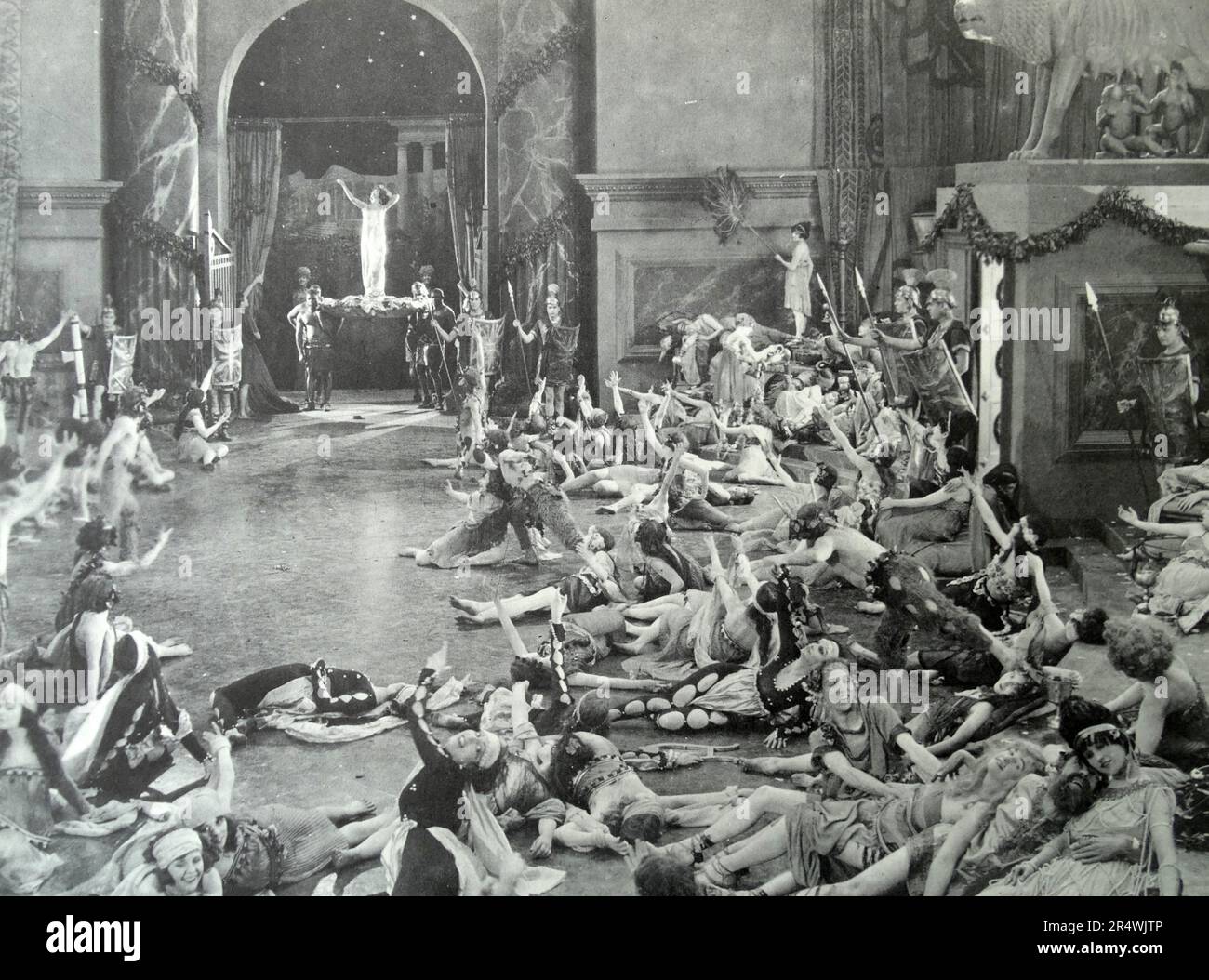 Der Fall of Rome-Sequenz aus "Totschlag" 1922, am Eingang der Venus. Stockfoto