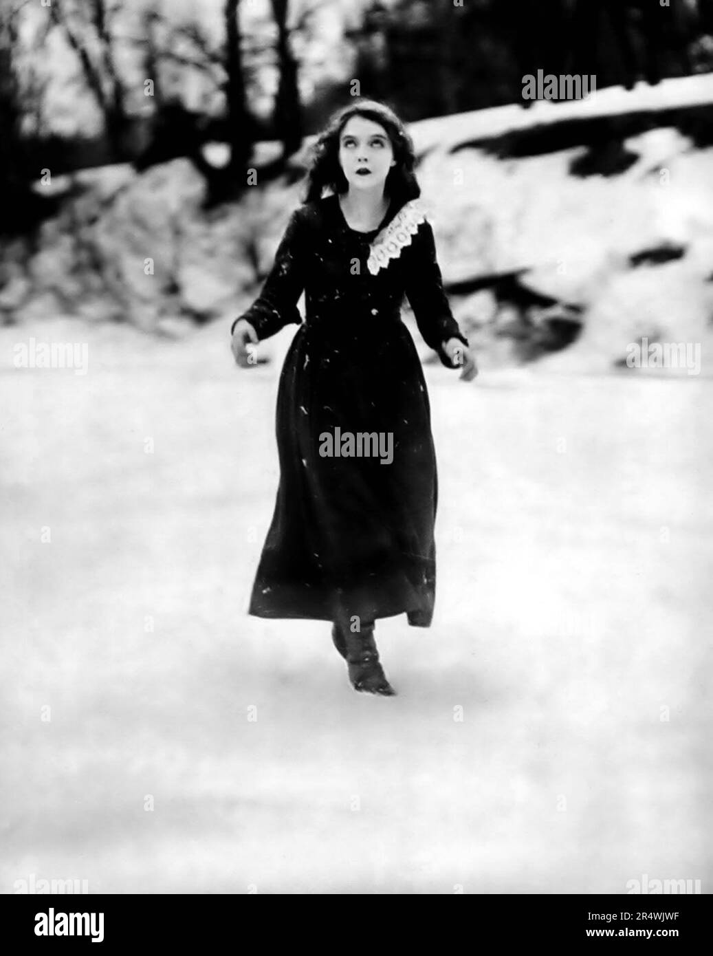 Immer noch aus dem Film "Way Down East", einem stummen, romantischen Drama-Film, Regie D. W. Griffith. Mit Lillian Gish (1893-1993), amerikanischer Bühne, Leinwand- und Fernsehschauspielerin, Regisseurin und Schriftstellerin. Vom 1920 Stockfoto