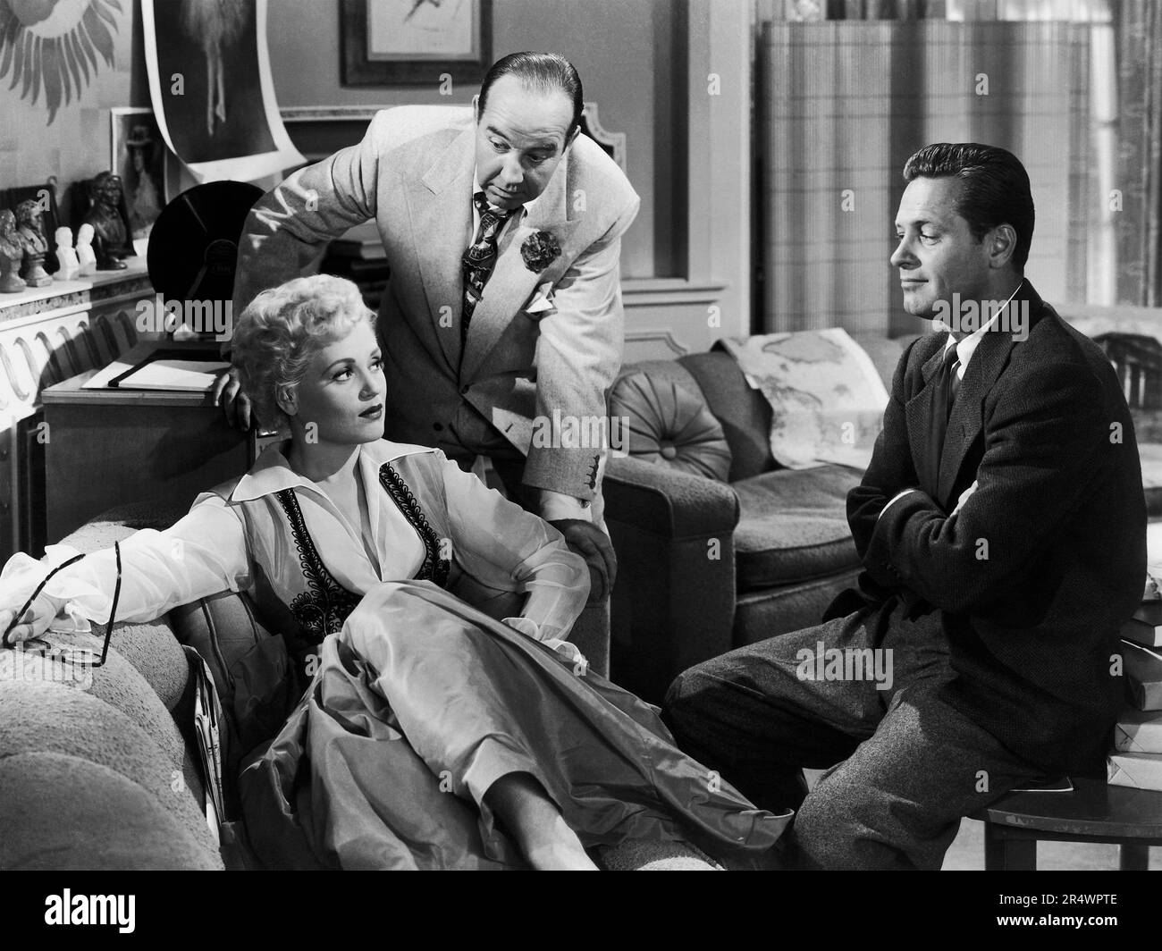 Geboren Gestern Jahr 1950 - USA Broderick Crawford, Judy Holliday, William Holden Director: George Cukor, basierend auf einem Stück von Garson Kanin Stockfoto