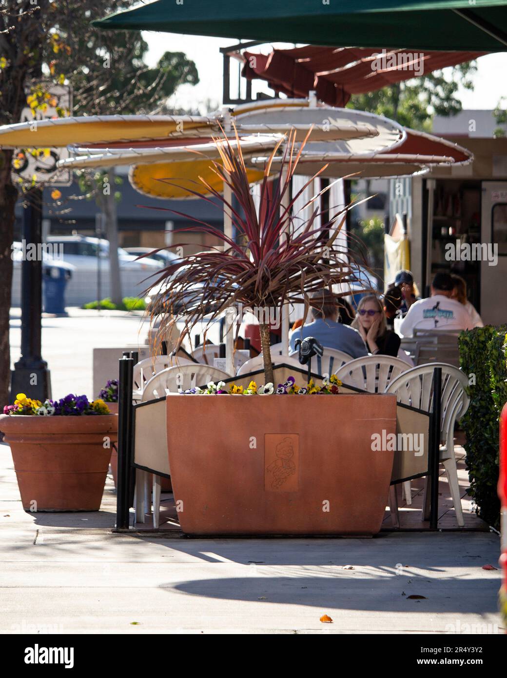 Bob's Big Boy, Essbereich im Freien im Toluca Lake in Los Angeles, Kalifornien, am 17. Februar 2021. Foto: Raquel G. Frohlich. Stockfoto