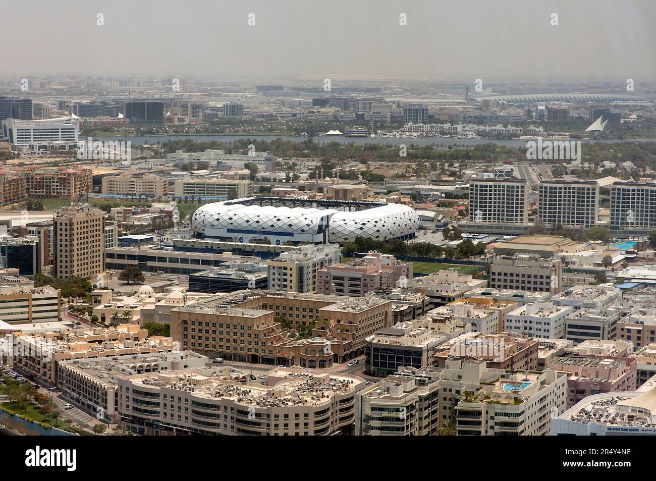 Blick aus der Vogelperspektive auf das Al-Maktoum-Stadion, Dubai, Vereinigte Arabische Emirate Stockfoto