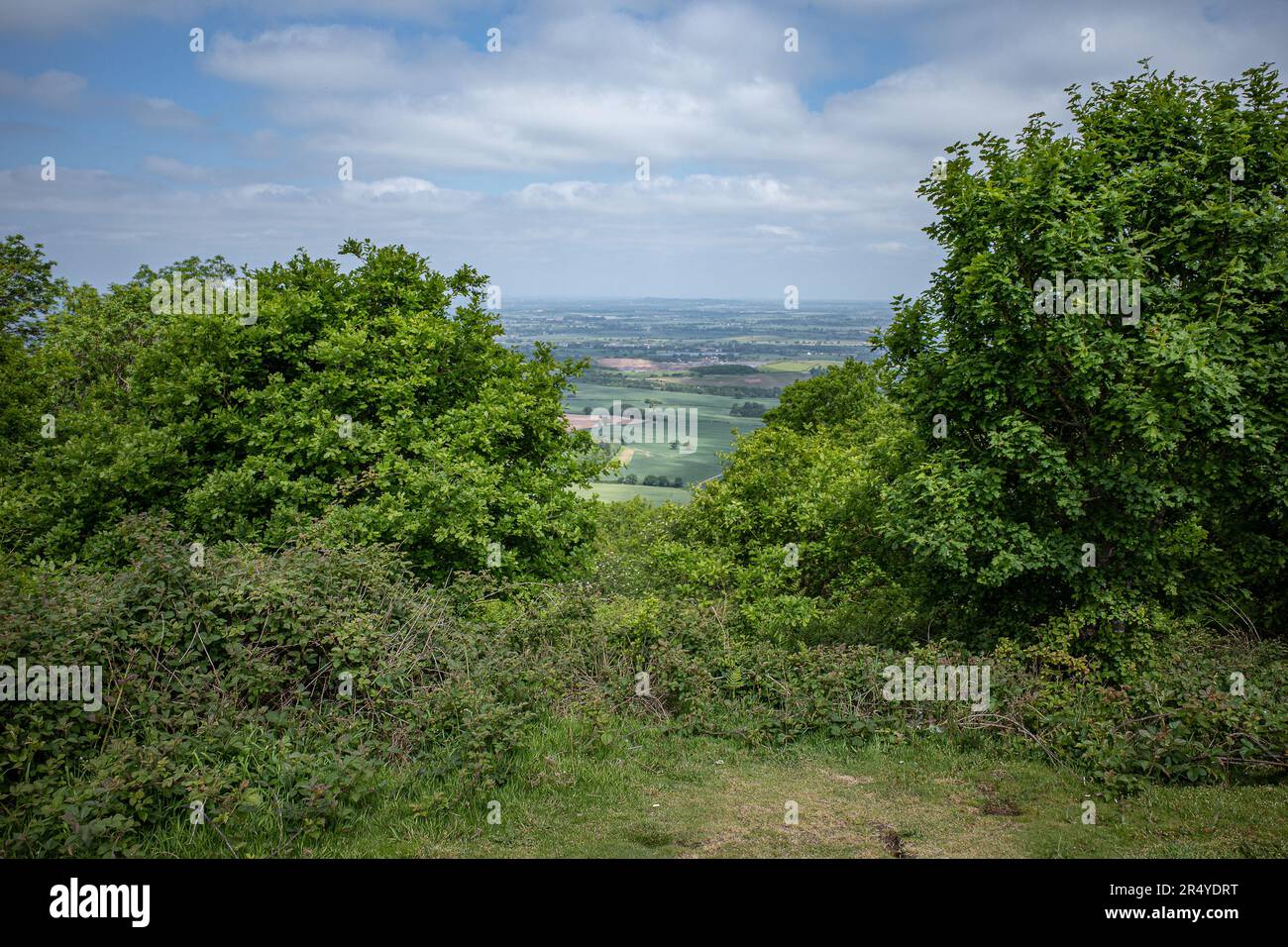 Blick vom Wrekin, einem Hügel in Shropshire mit wunderbarer Aussicht auf die umliegende Landschaft. Konzept von Bewegung, Wohlbefinden oder psychischer Gesundheit. Stockfoto