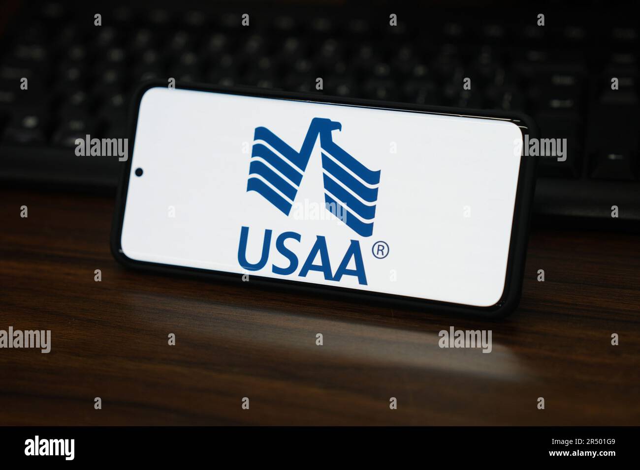 China. 29. Mai 2023. In dieser Fotoabbildung wird das Logo der United Services Automobile Association auf dem Bildschirm eines Smartphones angezeigt. Kredit: SOPA Images Limited/Alamy Live News Stockfoto
