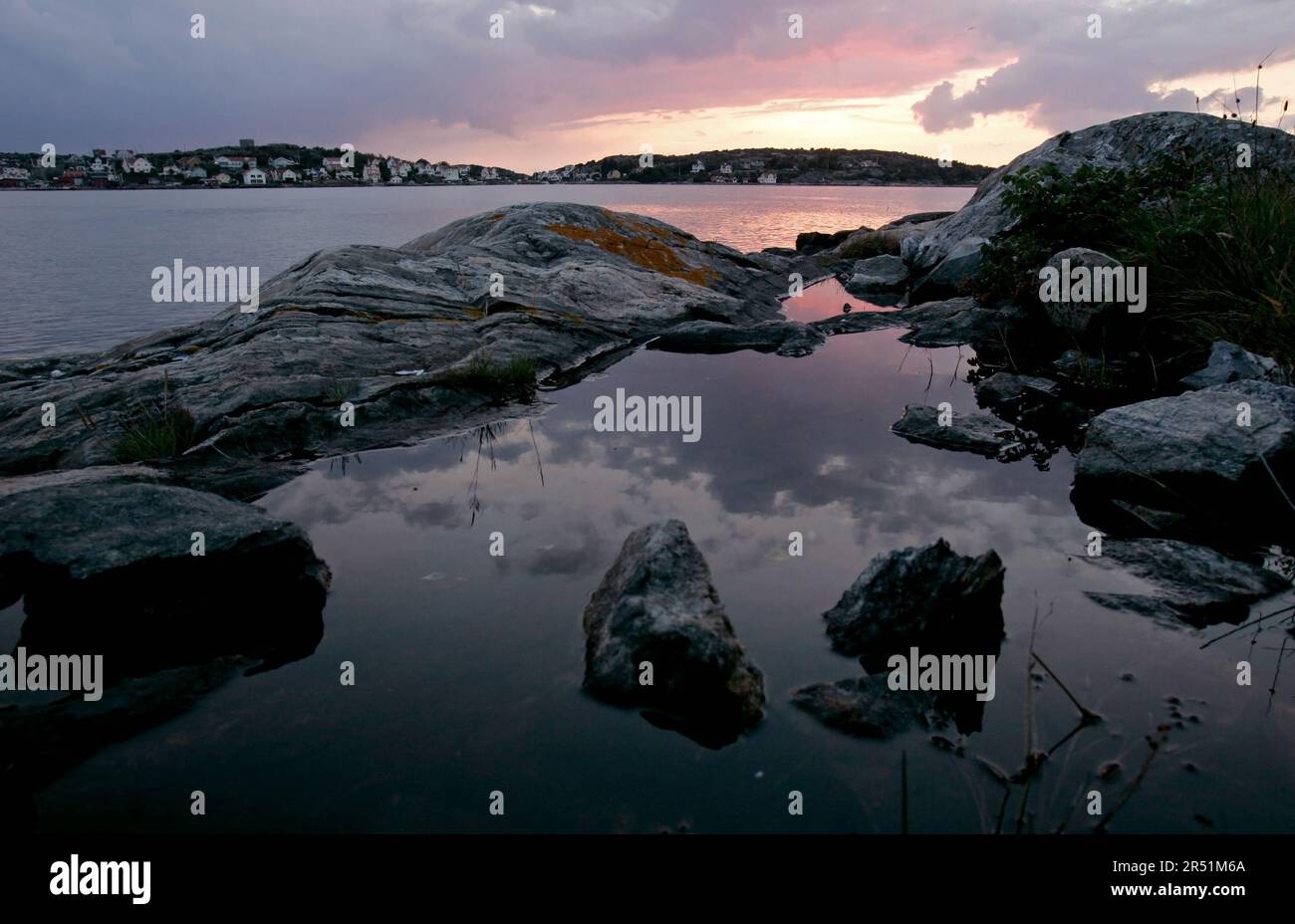 Saisonales Wetter, Björcomed, Göteborgs nördliche Inselgruppe, Schweden. Stockfoto