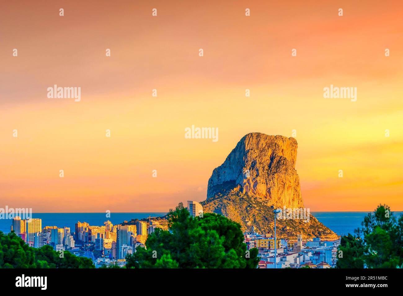 Panoramablick auf den Naturpark Penyal d'IFAC in Calpe, Spanien Stockfoto