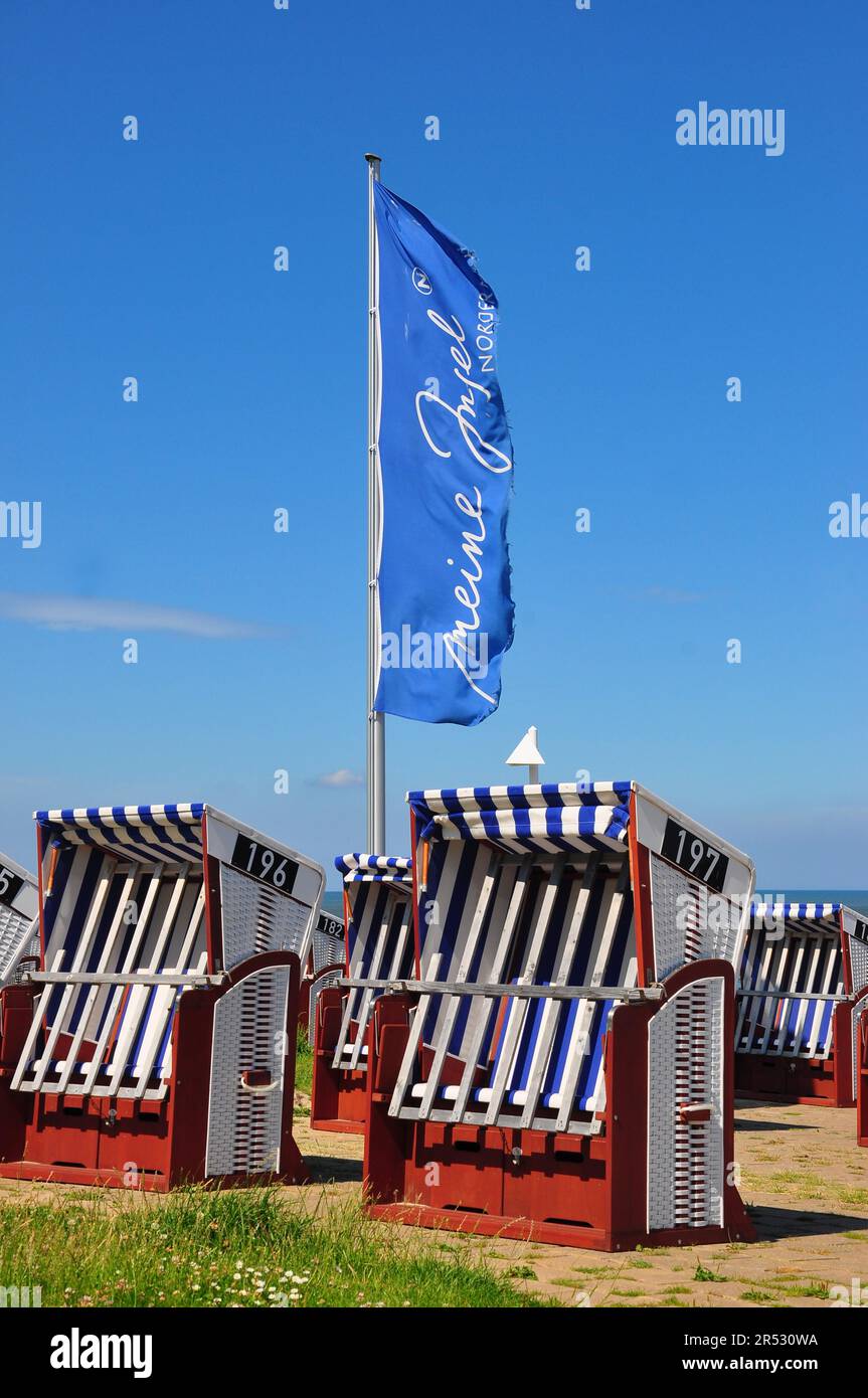 Strand, Strandstühle, Nordsee, Ostfriesien, Nordseeinsel, Norderney, Niedersachsen Stockfoto