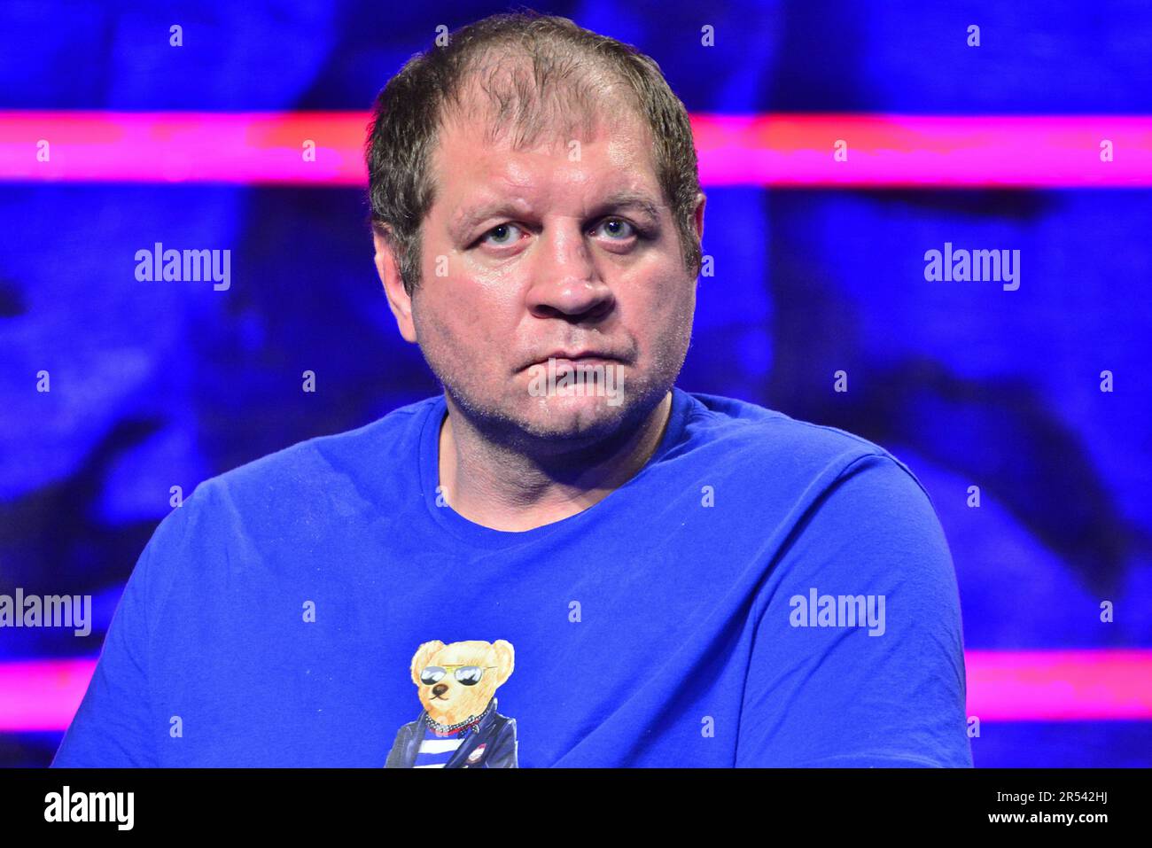 Pressekonferenz des Fight Club renTV. Superserie Alexey Oleinik Oli