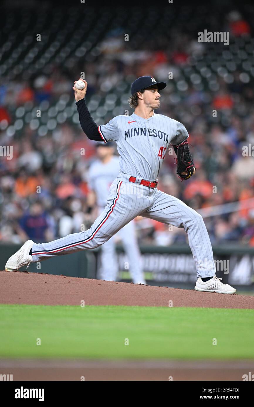 Minnesota Twins, der den Pitcher startet Joe Ryan (41) wirft während des MLB-Spiels zwischen den Minnesota Twins und dem Houst im ersten Inning nach unten Stockfoto