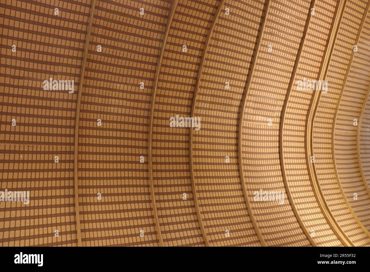 Brauner Hintergrund mit einem vertikalen und horizontalen Linienmuster. Stockfoto