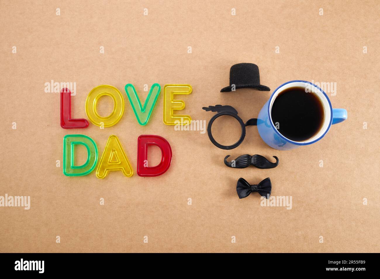 Glückwunschkarte zum Vatertag. Symbol von Dad aus Hut, Brille und Schnurrbart Stockfoto