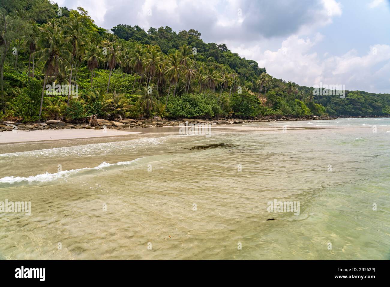 Am Strand Khlong Yai Kee Beach, Insel Ko Kut oder Koh Kood im Golf von Thailand, Asien | Khlong Yai Kee Beach, Ko Kut oder Koh Kood, Insel in Gu Stockfoto