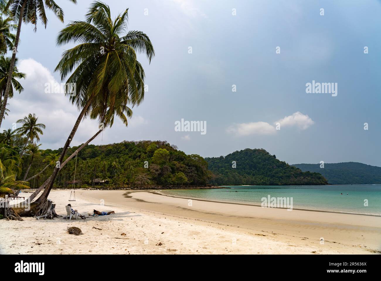 Am Strand Klong hin Beach, Insel Ko Kut oder Koh Kood im Golf von Thailand, Asien | Klong hin Beach, Ko Kut oder Koh Kood, Insel im Golf von Tha Stockfoto