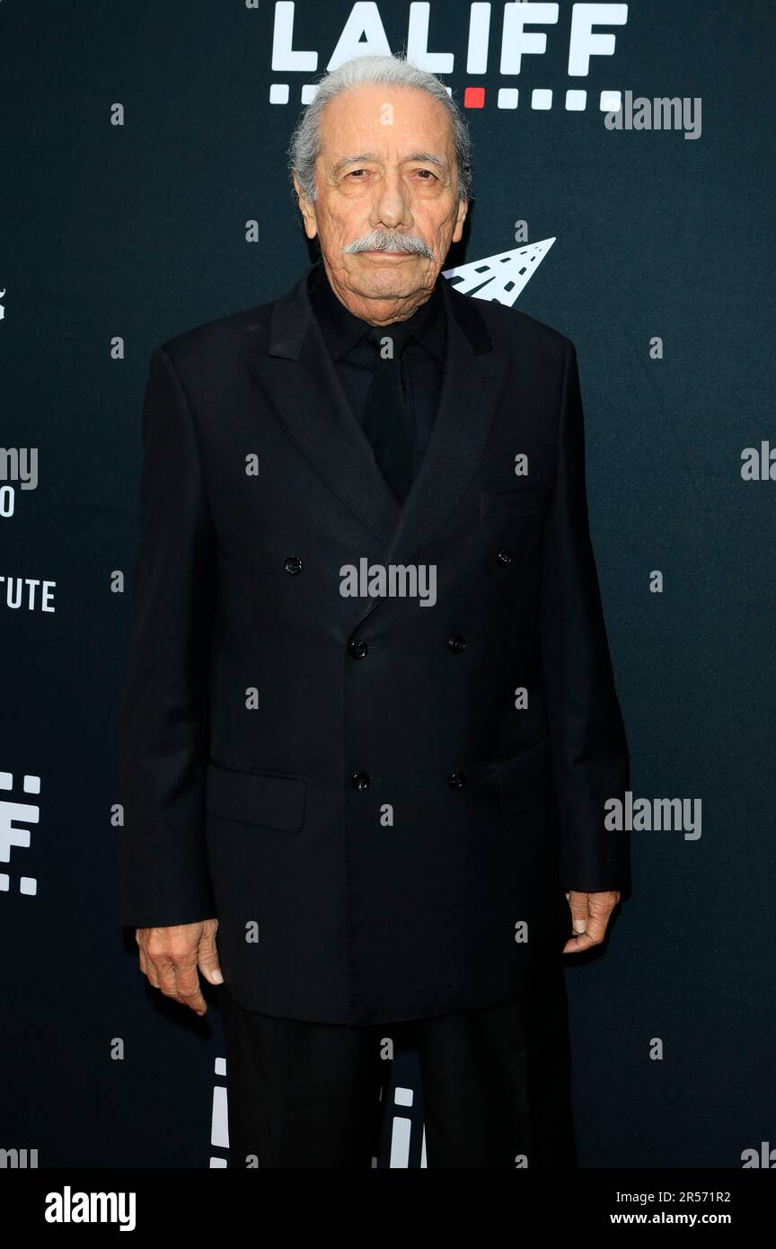 Edward James Olmos bei der Eröffnung des 22. Los Angeles Latino International Film Festival 2023 mit der Premiere des Kinofilms 'Flamin Hot' im TCL Chinese Theatre IMAX. Los Angeles, 31.05.2023 Stockfoto
