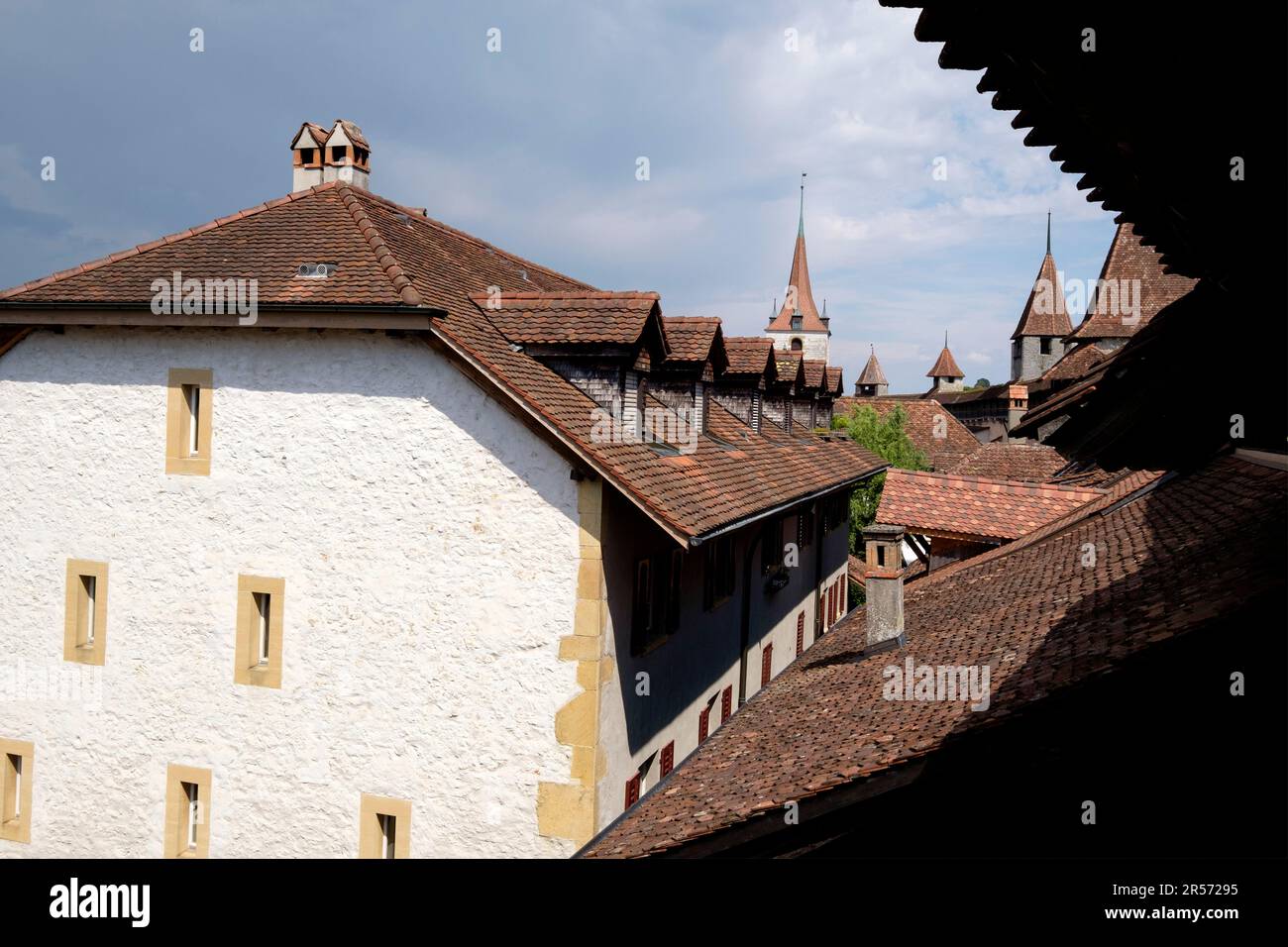 Die Schweiz. Kanton Fribourg. Murten. Morat. In die Altstadt Stockfoto