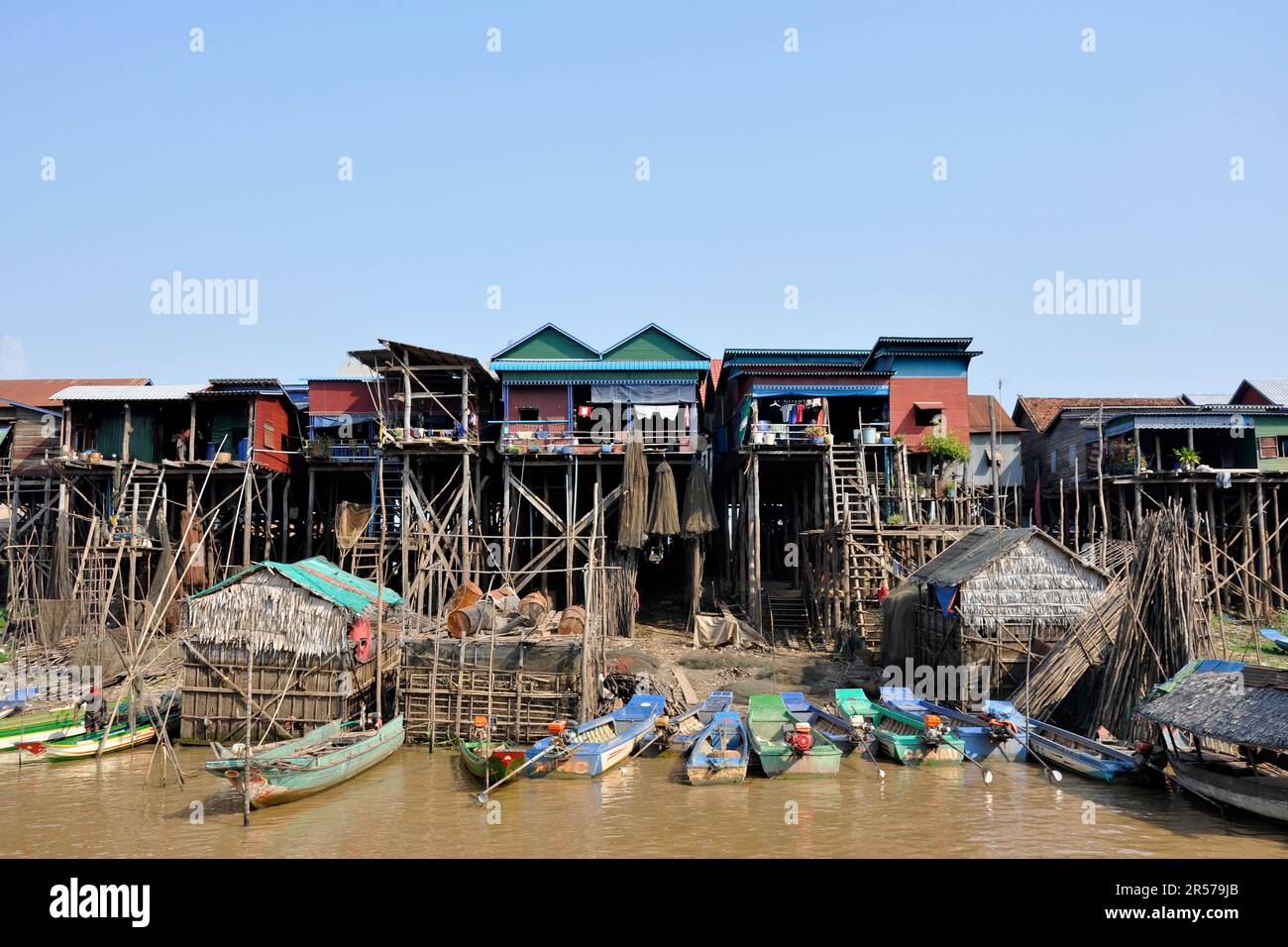 Reisen. Stelzen. Traditionell. Nach Süden. Geschichte. Menschen. Im Freien. Horizontal. Niemand. Mekong. Kampuchea. Drinnen. Indochina. Tag. Geografie. Nach Osten. Kambodscha. Asien. Dorf Stockfoto