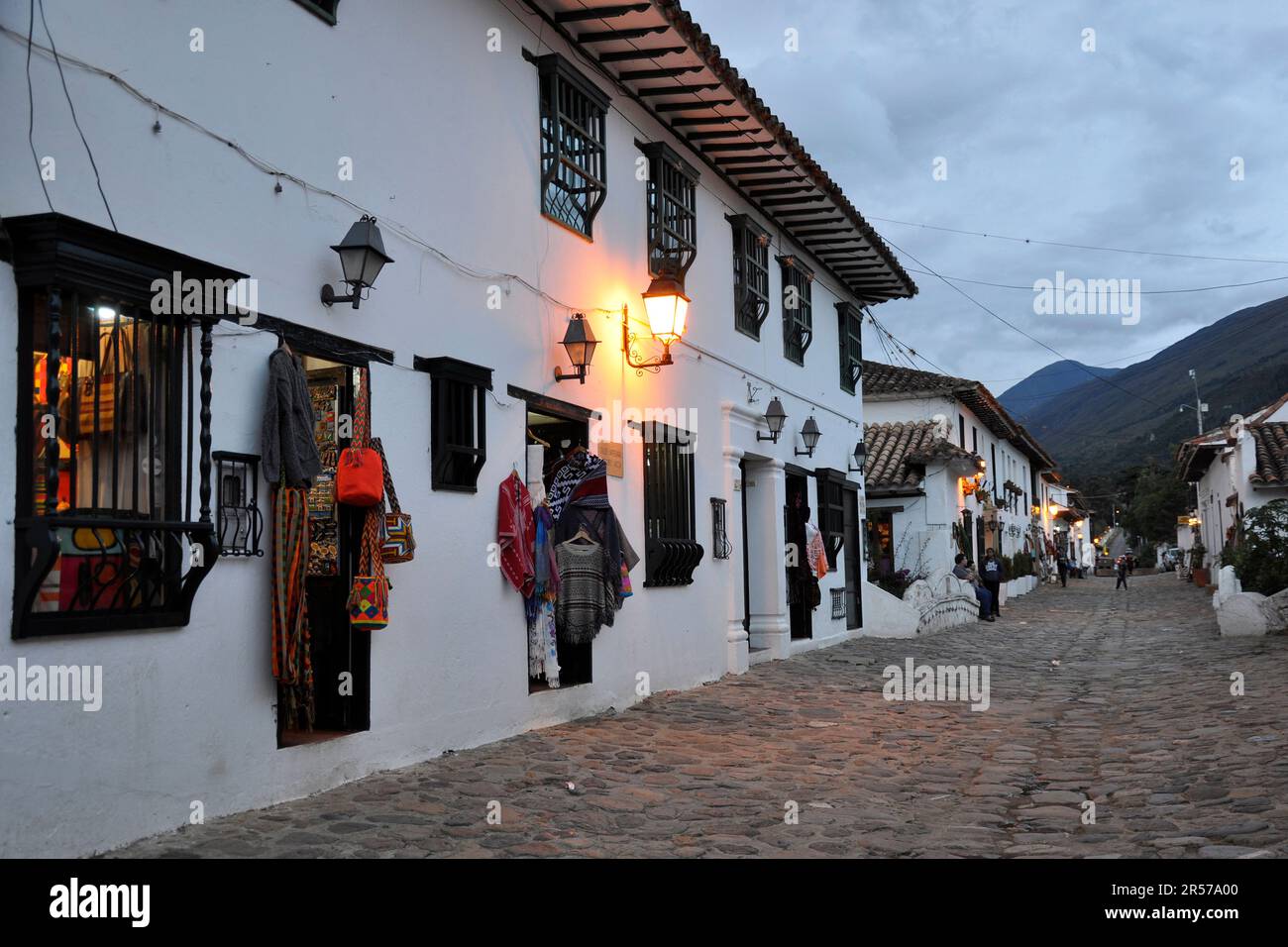 In Die Altstadt. Villa De Leyva. De Leyva. Reisen. Traditionell. Nach Süden. Menschen. Im Freien. Niemand. Latein. Geschichte. Geografie. Tag. Kolumbien. Stadt. Anden. Amerika Stockfoto