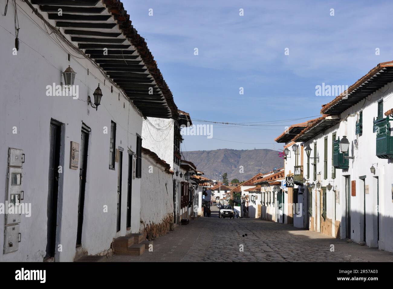 Kolonialstil. Villa De Leyva. De Leyva. Reisen. Traditionell. Nach Süden. Menschen. Im Freien. Niemand. Latein. Geschichte. Geografie. Tag. Kolumbien. Stadt. Anden. Amerika Stockfoto