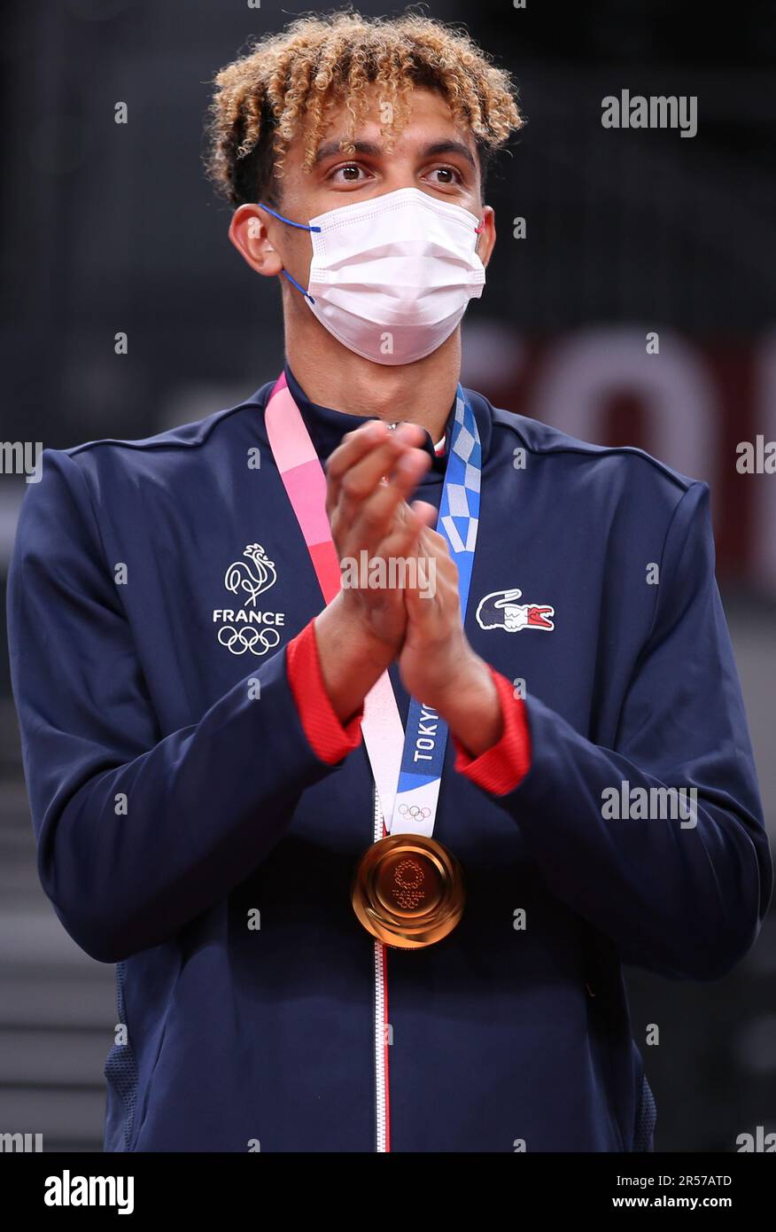 7. AUGUST 2021 – Tokio, Japan: Barthelemy CHINENYEZE von Team France gewinnt die Goldmedaille im Volleyball Men's Turnier bei den Olympischen Spielen 2020 in Tokio (Foto: Mickael Chavet/RX) Stockfoto