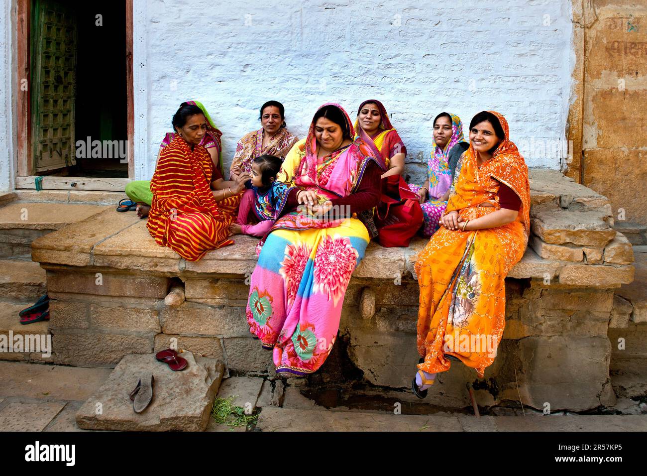 Indien. Rajasthan. Jaisalmer. Das tägliche Leben. Frauen Stockfoto